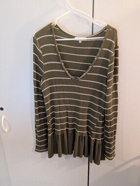 Eri & Ali XL Striped Olive V-Neck Ruffle Hem Women's Top